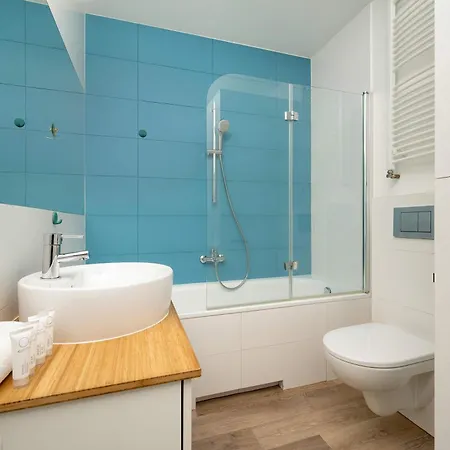 Wyjatkowy Z Parkingiem By Renters Apartment