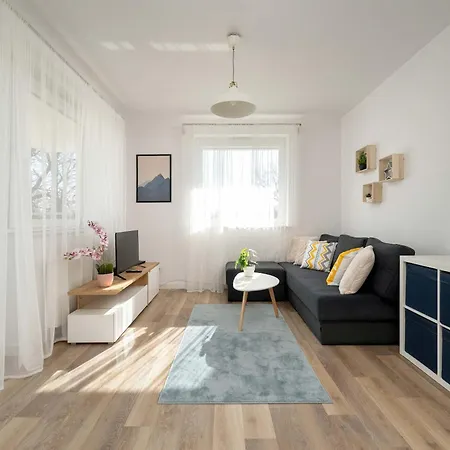 Apartment Wyjatkowy Z Parkingiem By Renters