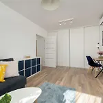 Wyjatkowy Z Parkingiem By Renters Appartement Wrocław