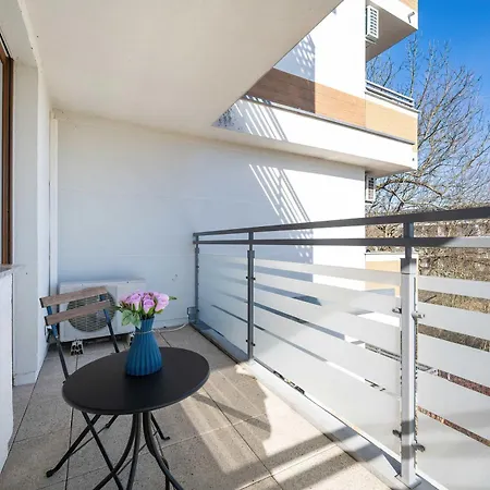 Апартаменты Wyjatkowy Z Parkingiem By Renters