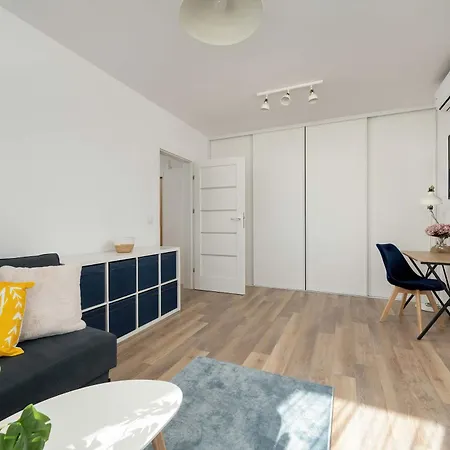 Wyjatkowy Z Parkingiem By Renters Апартаменты Вроцлав