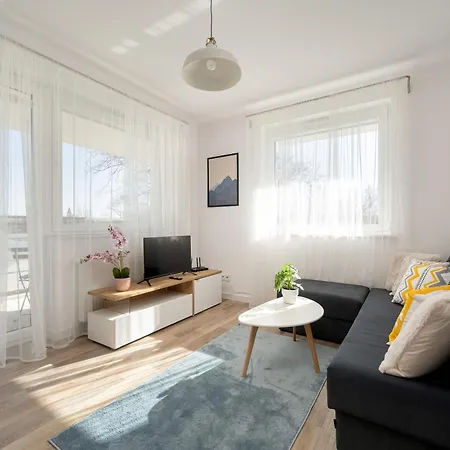 Wyjatkowy Z Parkingiem By Renters Apartment