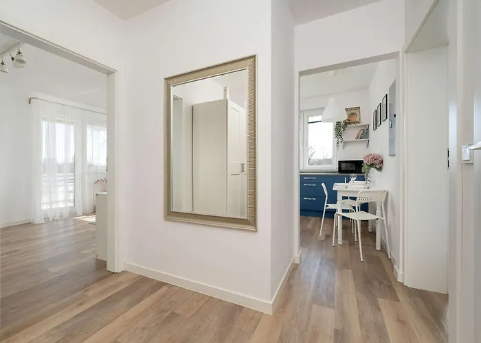 Wyjatkowy Z Parkingiem By Renters Vratislav